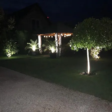 Bed & Breakfast Judit Vendeghaz 4*