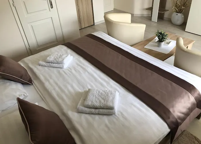 B&B Judit Vendeghaz 4*