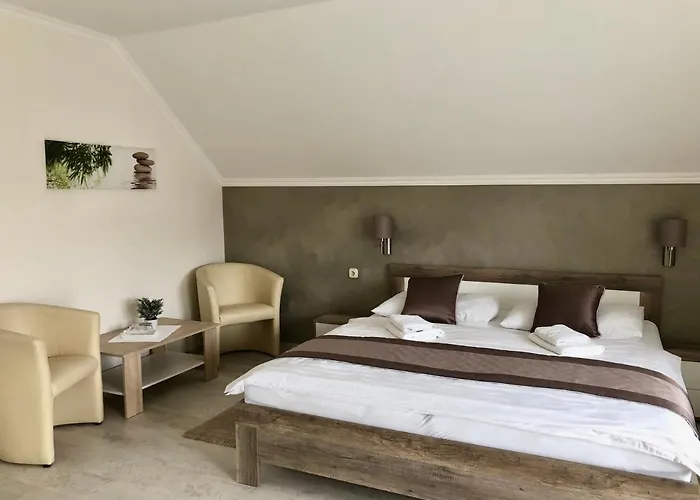 Judit Vendeghaz B&B 4*