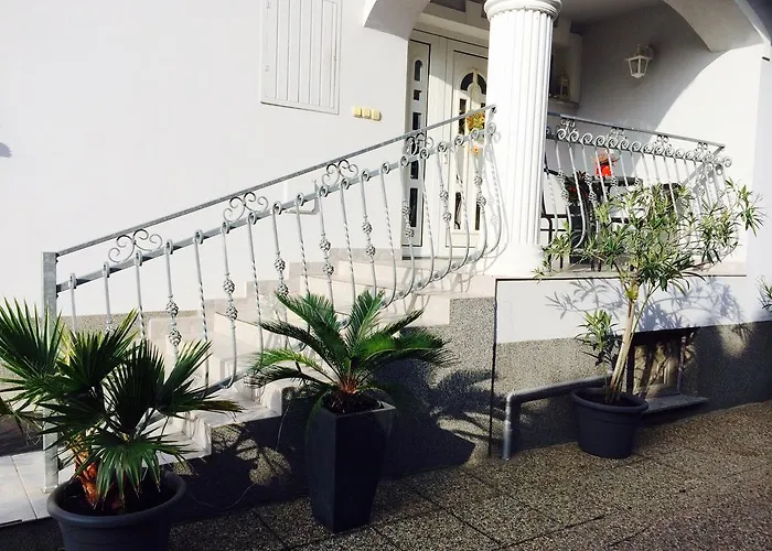 Judit Vendeghaz B&B 4*