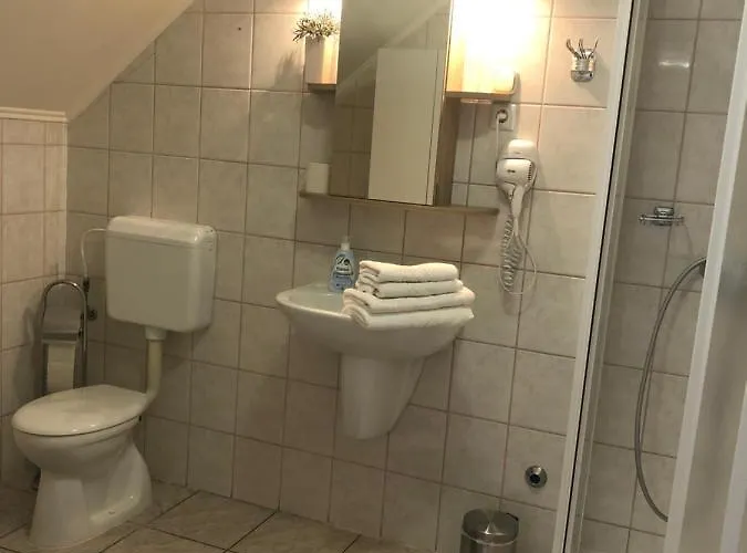 B&B Judit Vendeghaz 4*